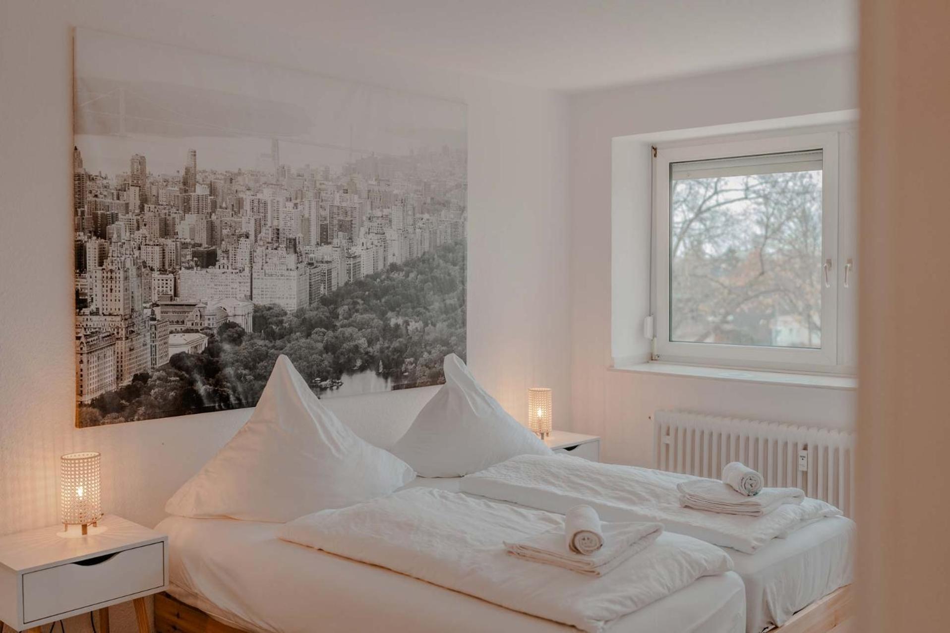 Apartment Mit Kueche, Arbeitsplatz Und Xxl Sofa Neuss Exteriér fotografie