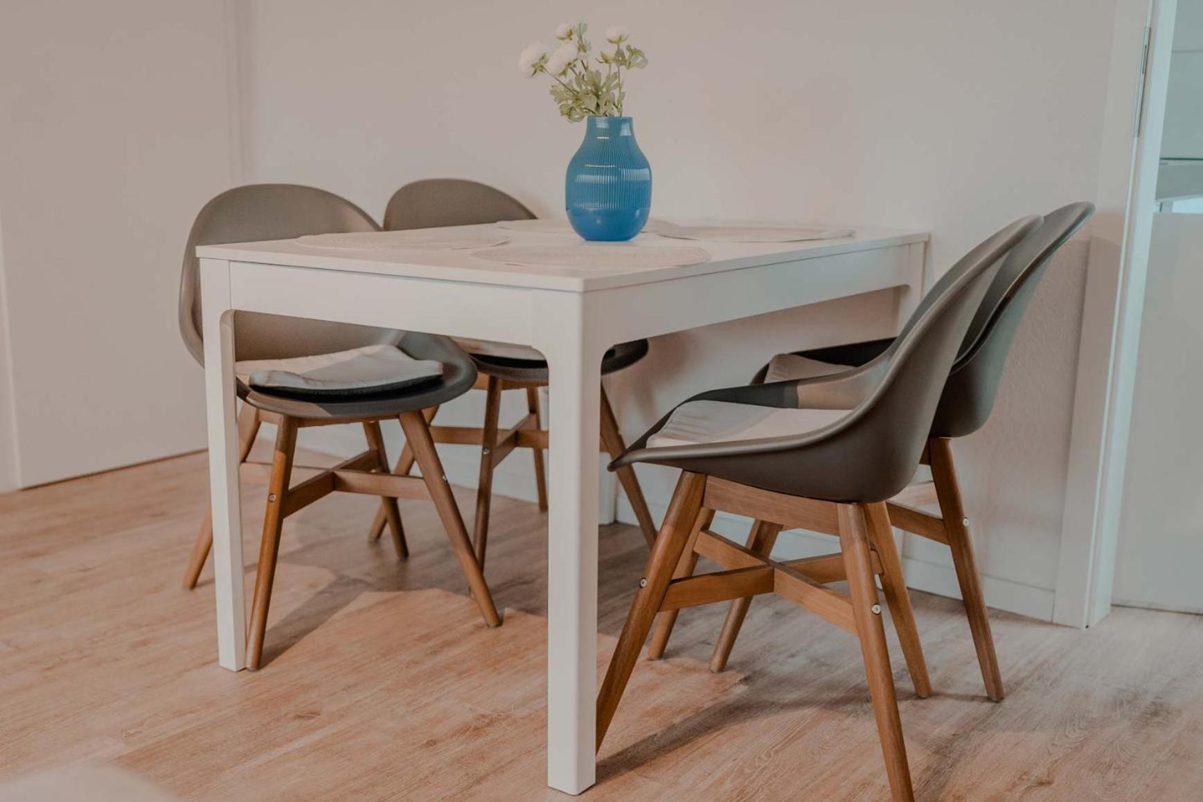 Apartment Mit Kueche, Arbeitsplatz Und Xxl Sofa Neuss Exteriér fotografie